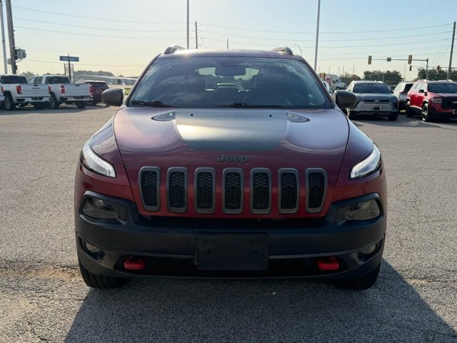 Used 2017 Red Jeep Trailhawk image 9