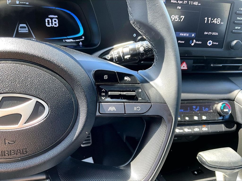 2025 Hyundai Elantra SEL - Photo 20