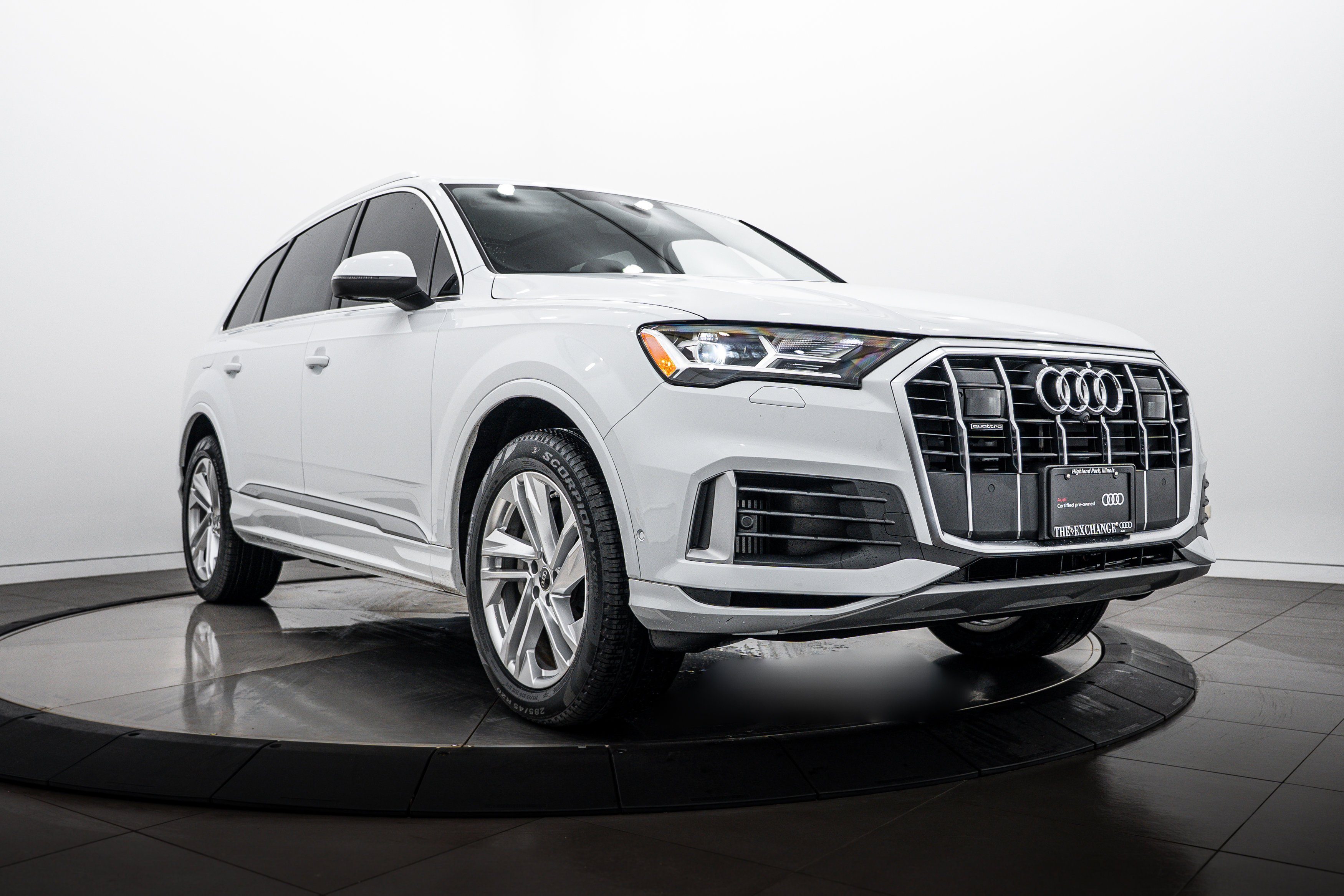 2023 Audi Q7 55 Premium Plus quattro Tiptronic's photo
