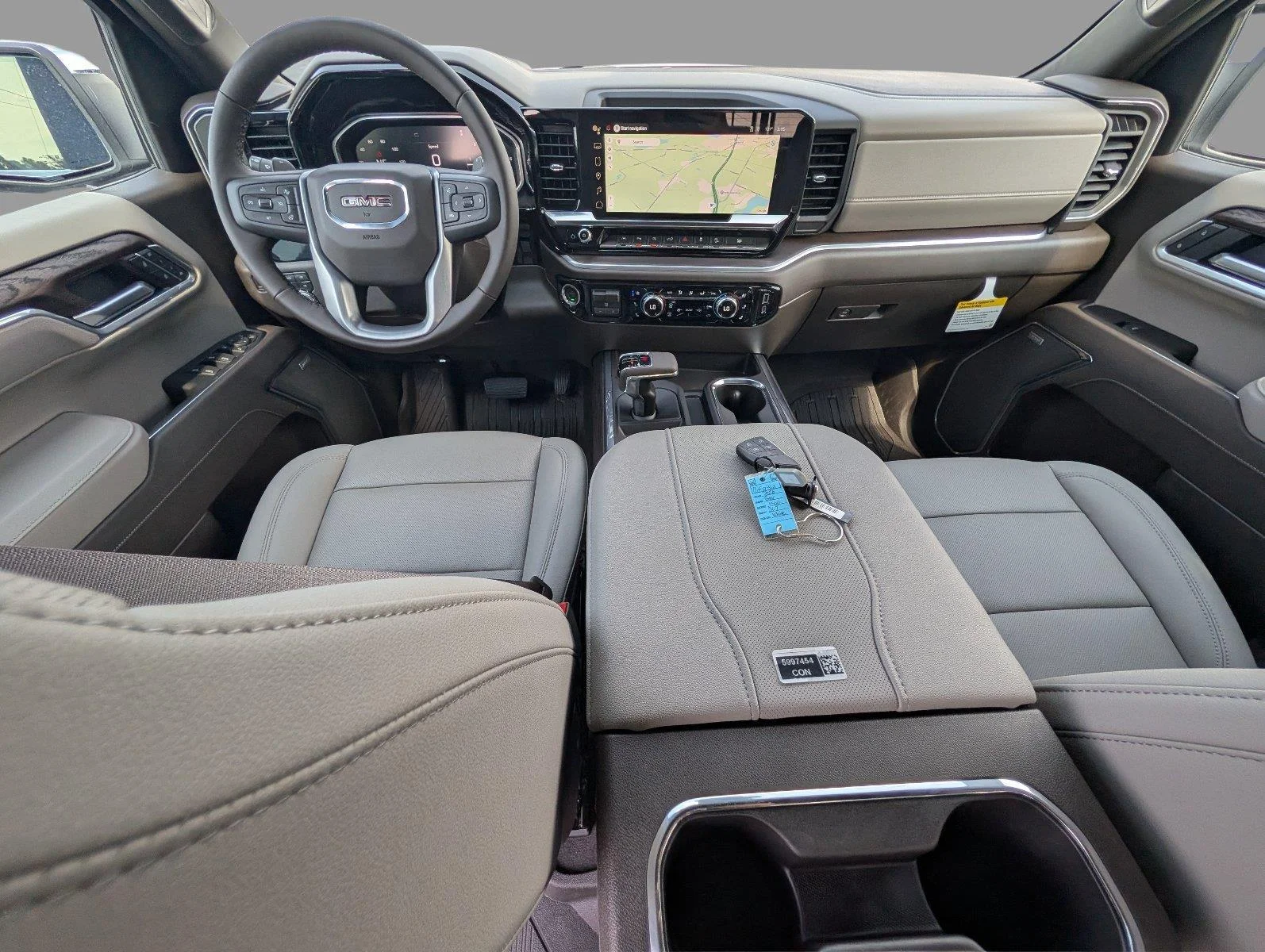 New 2026 Summit White GMC SLT image 31