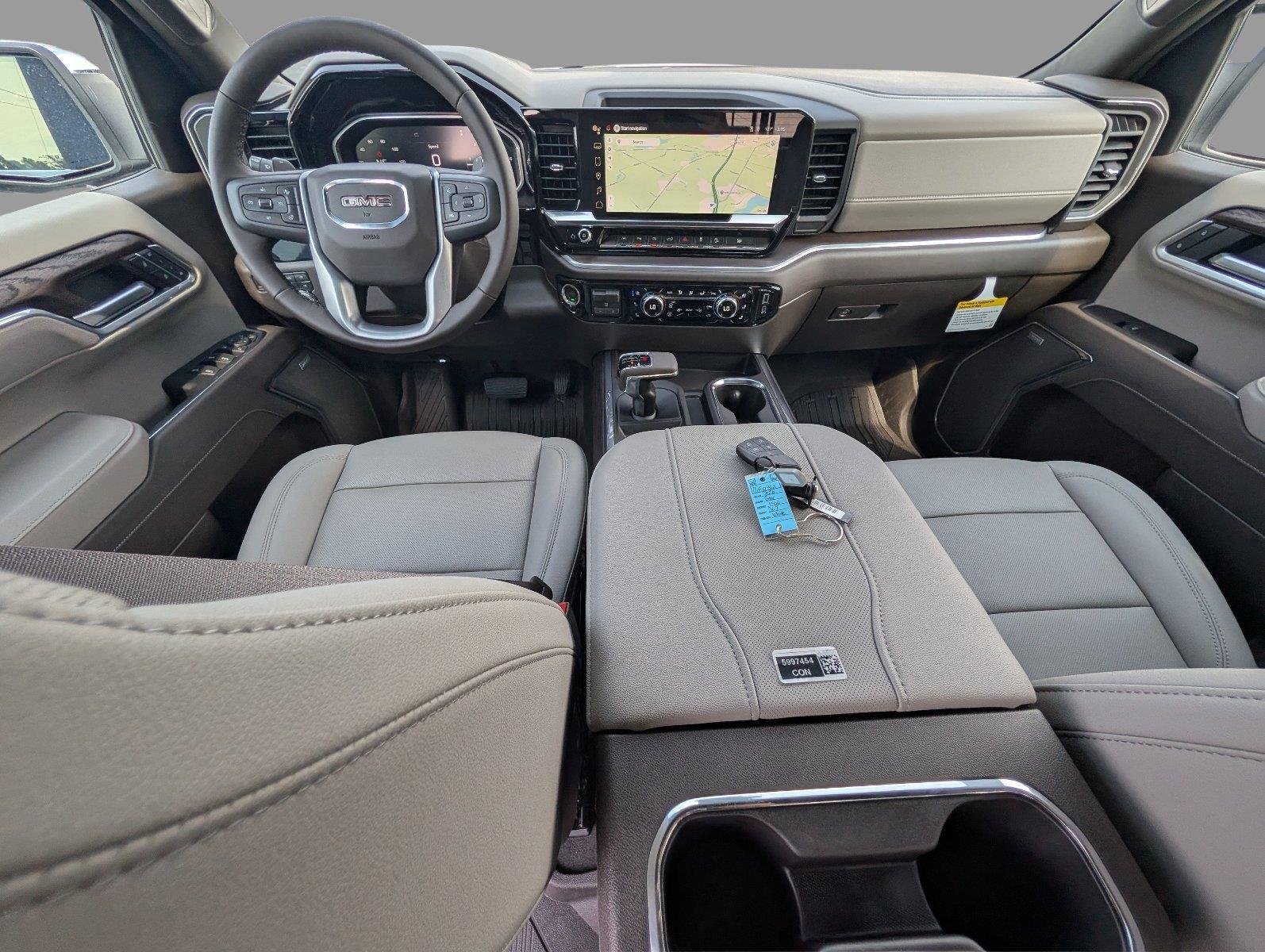 New 2026 Summit White GMC SLT image 31