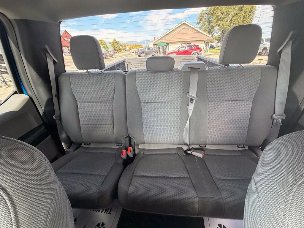 Used 2018 Blue Ford XL image 18