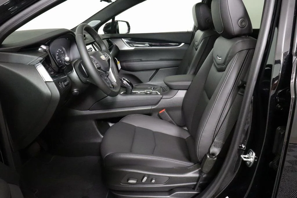 2025 Cadillac XT5 Premium Luxury - Photo 12