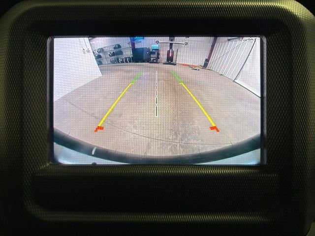 Used 2020 Ocean Blue Metallic Clearcoat Jeep Sport S image 29