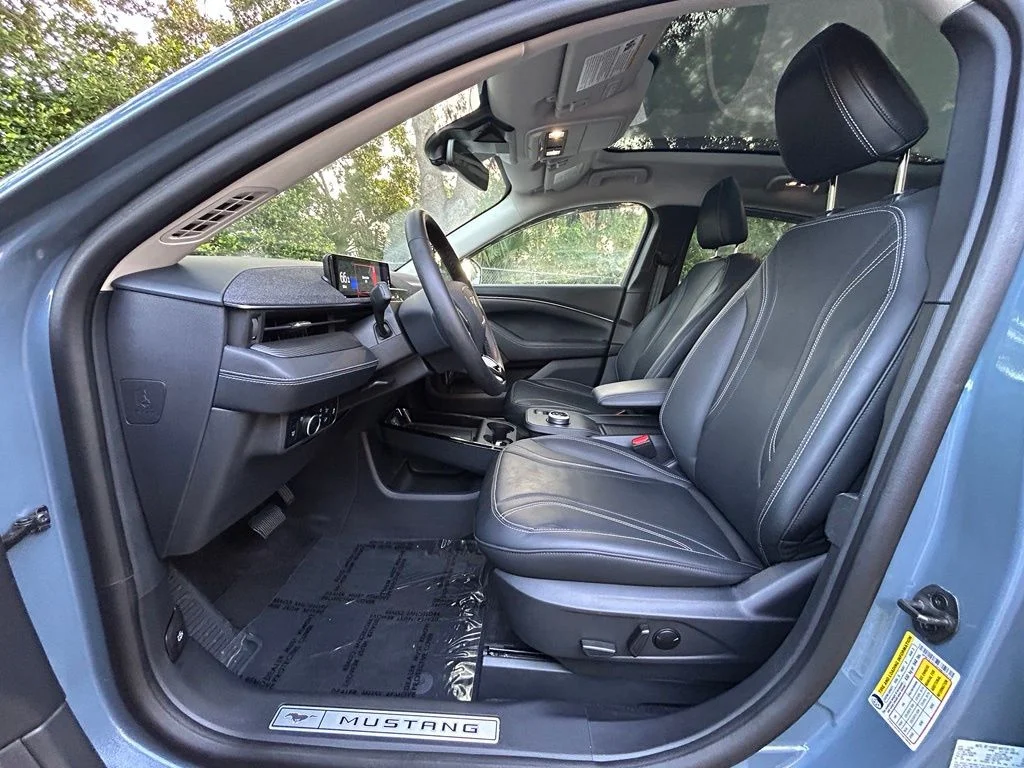 Used 2023 Blue Metallic Ford Premium image 11