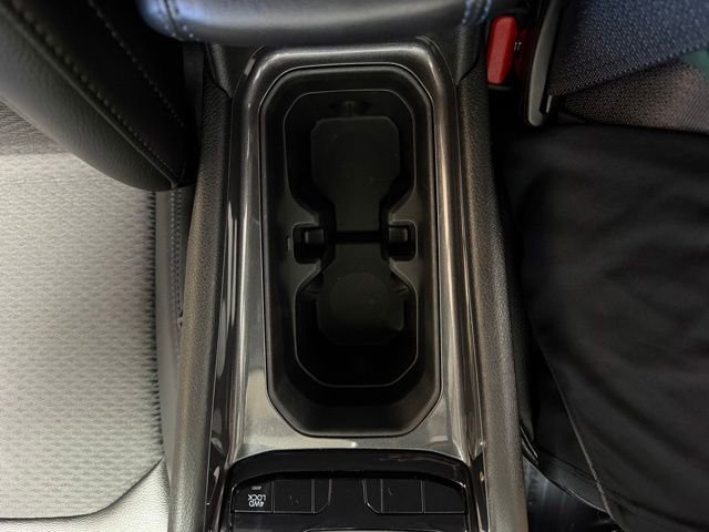Used 2022 Velvet Jeep Latitude image 39