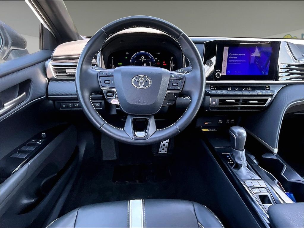 Used 2025 White Toyota SE image 17