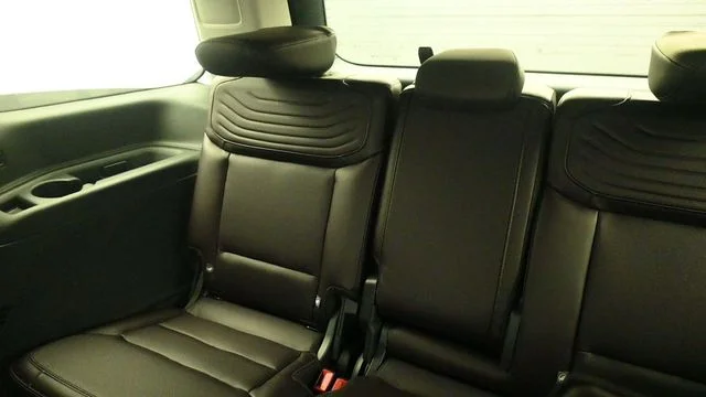 New 2026 Star White Metallic Tri-Coat Ford Platinum® image 13