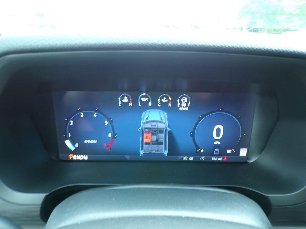 New 2026 Oxford White Ford XLT image 13