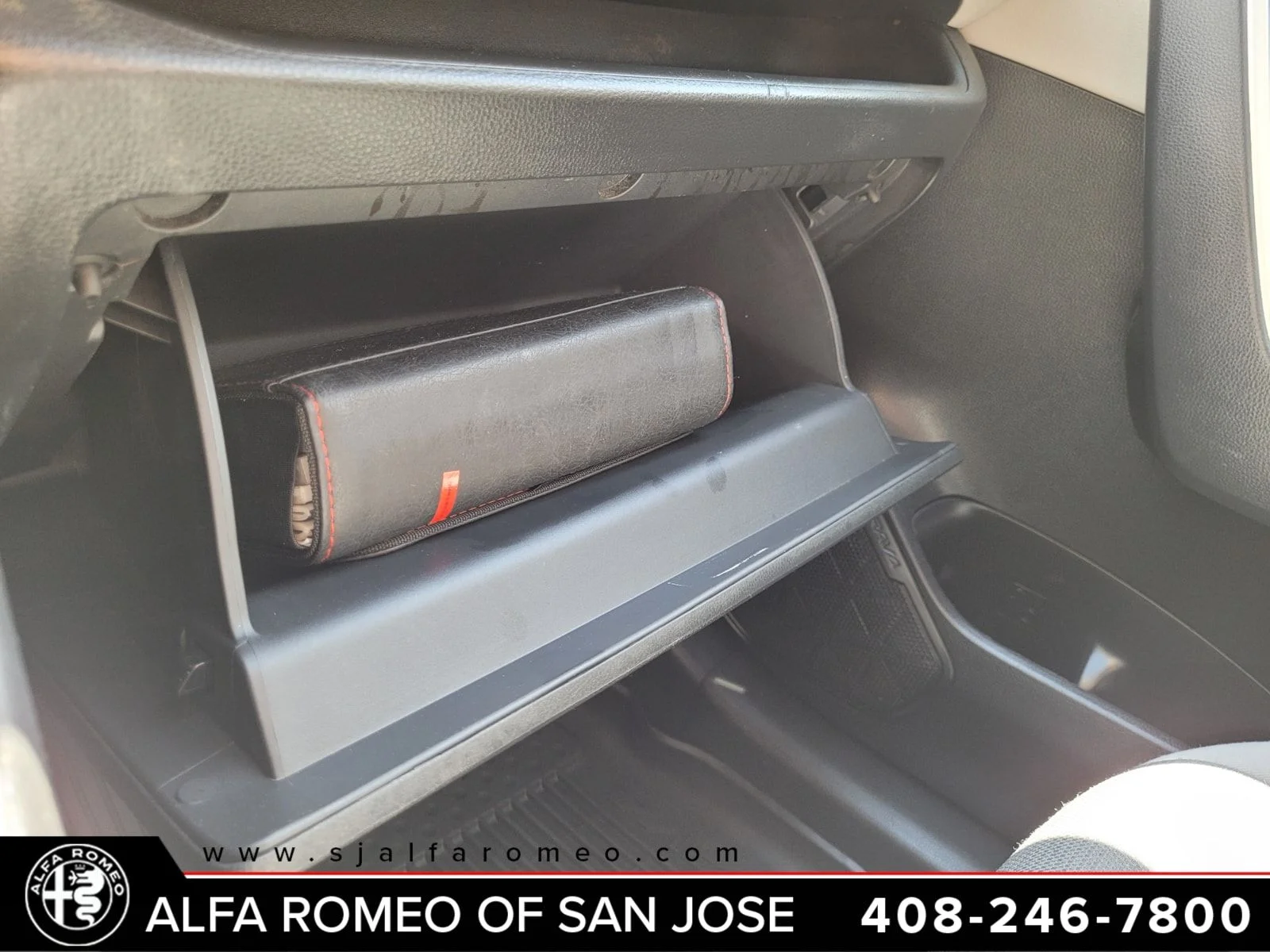 Used 2023  Toyota XLE image 21