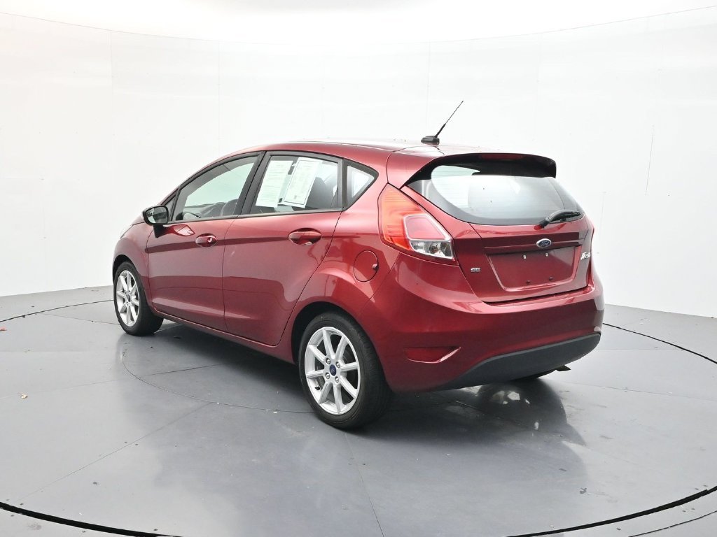 Used 2015 Red Ford SE image 5