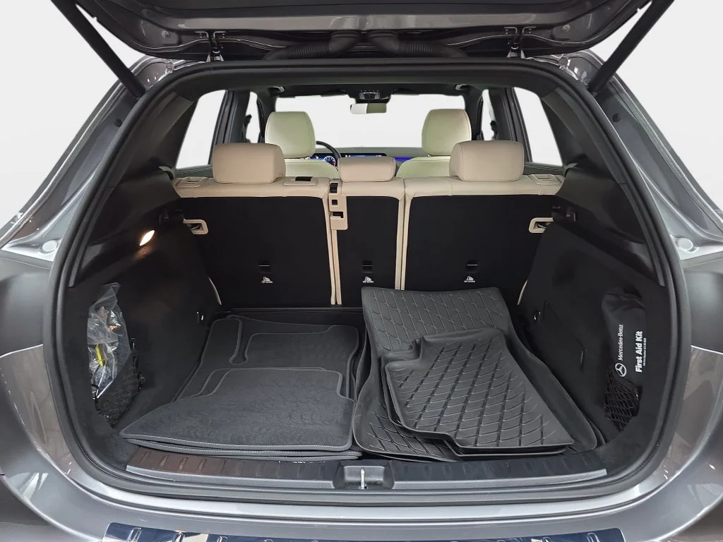 Used 2025  Mercedes-Benz GLA 250 image 14