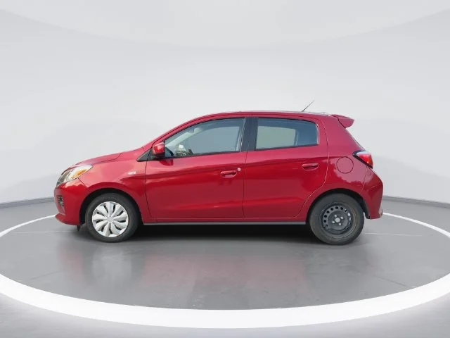 Used 2024  Mitsubishi  image 5