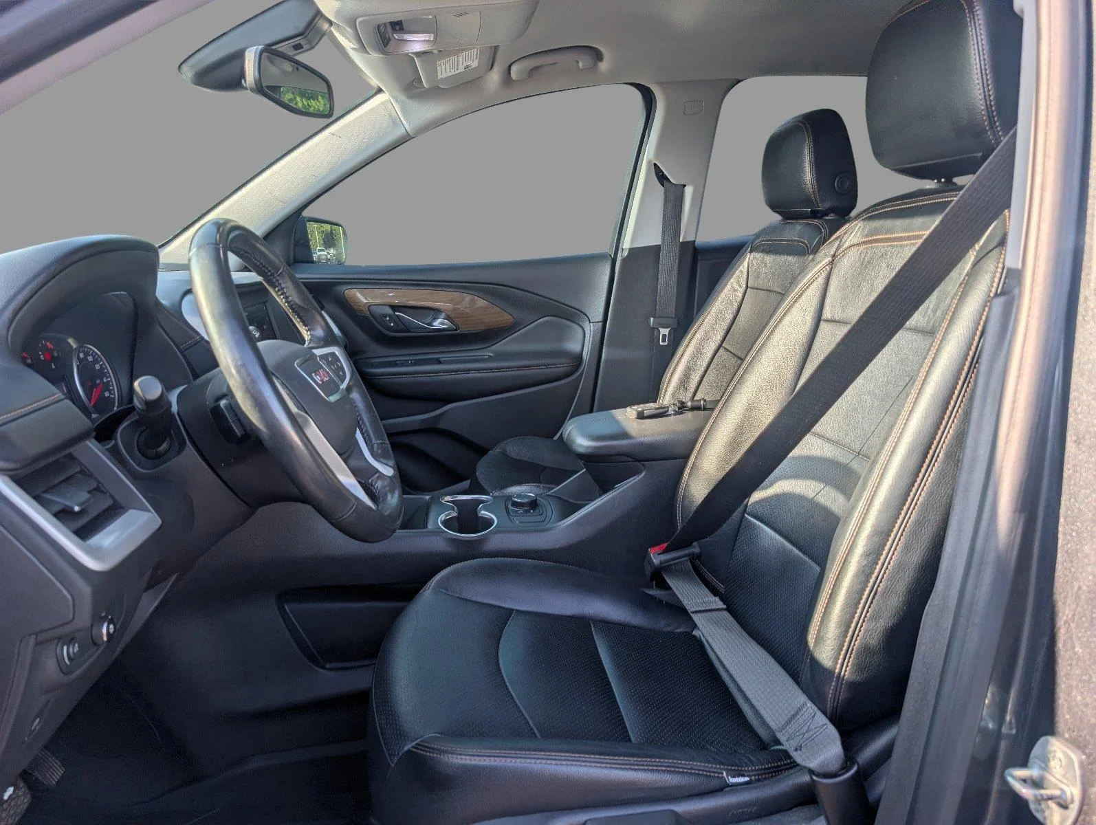 Used 2020 GRAPHITE GRAY METALLIC GMC SLE image 17