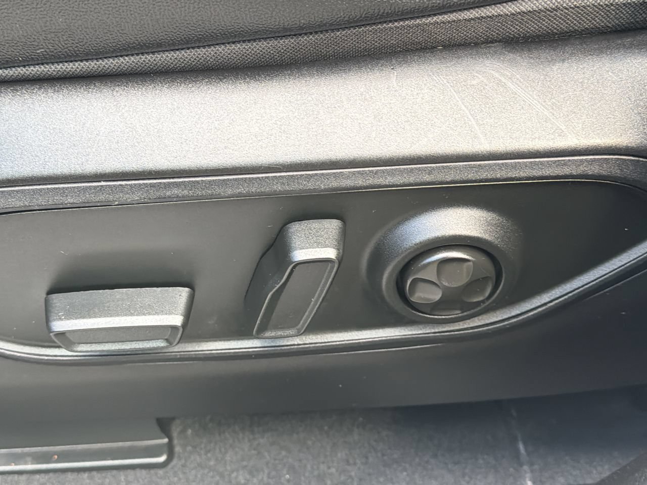 Used 2025 Bright White Clearcoat Jeep Altitude image 20