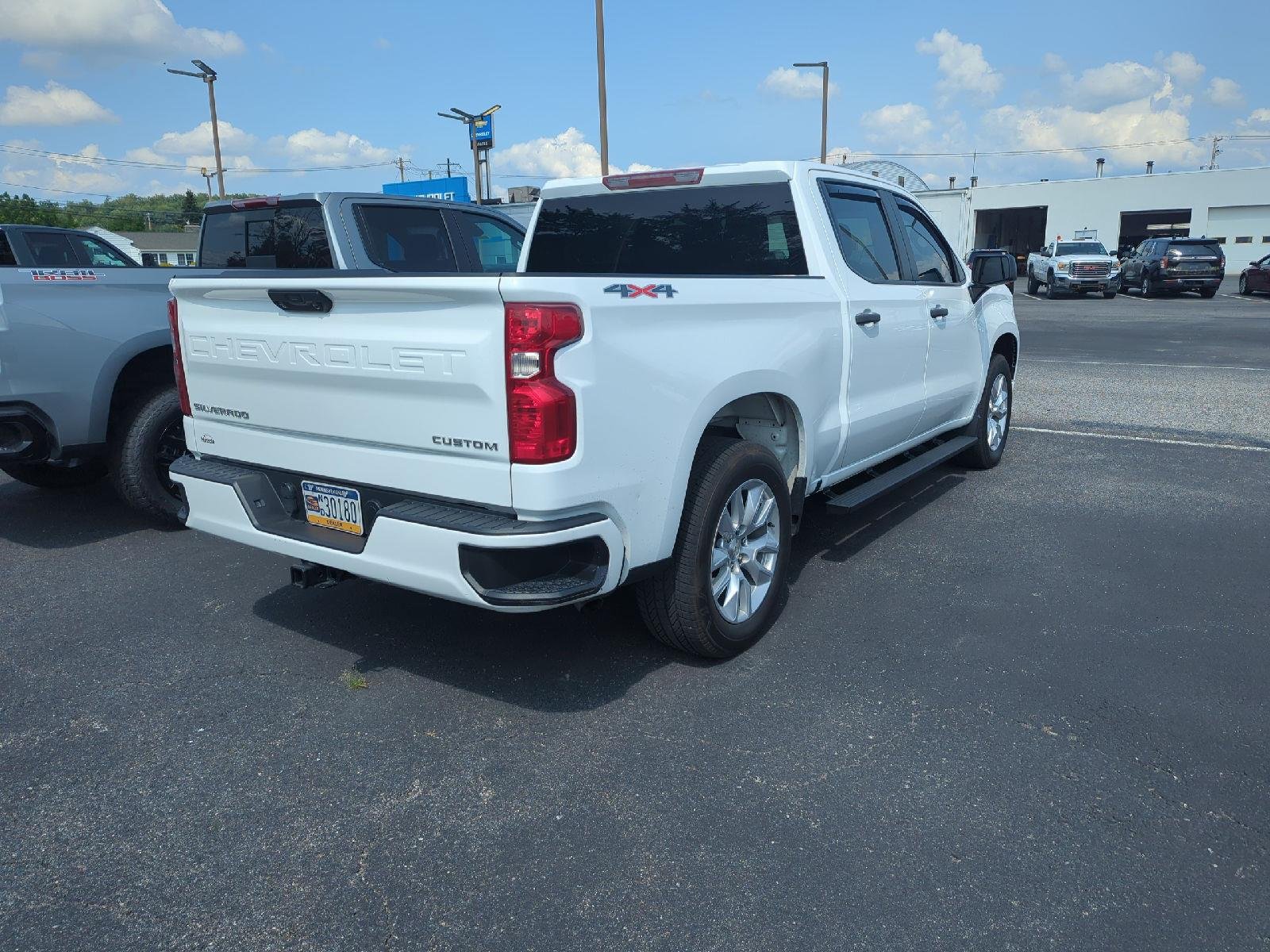 Used 2023 Summit White Chevrolet Custom image 6