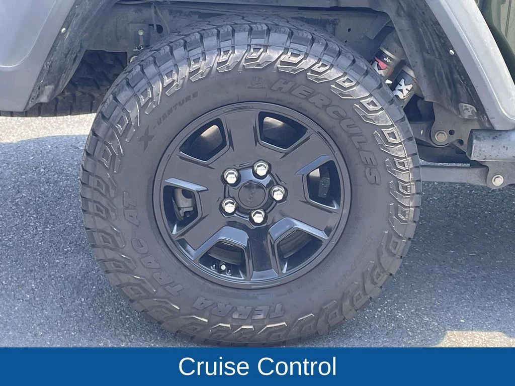 Used 2022 Green Jeep Mojave image 13