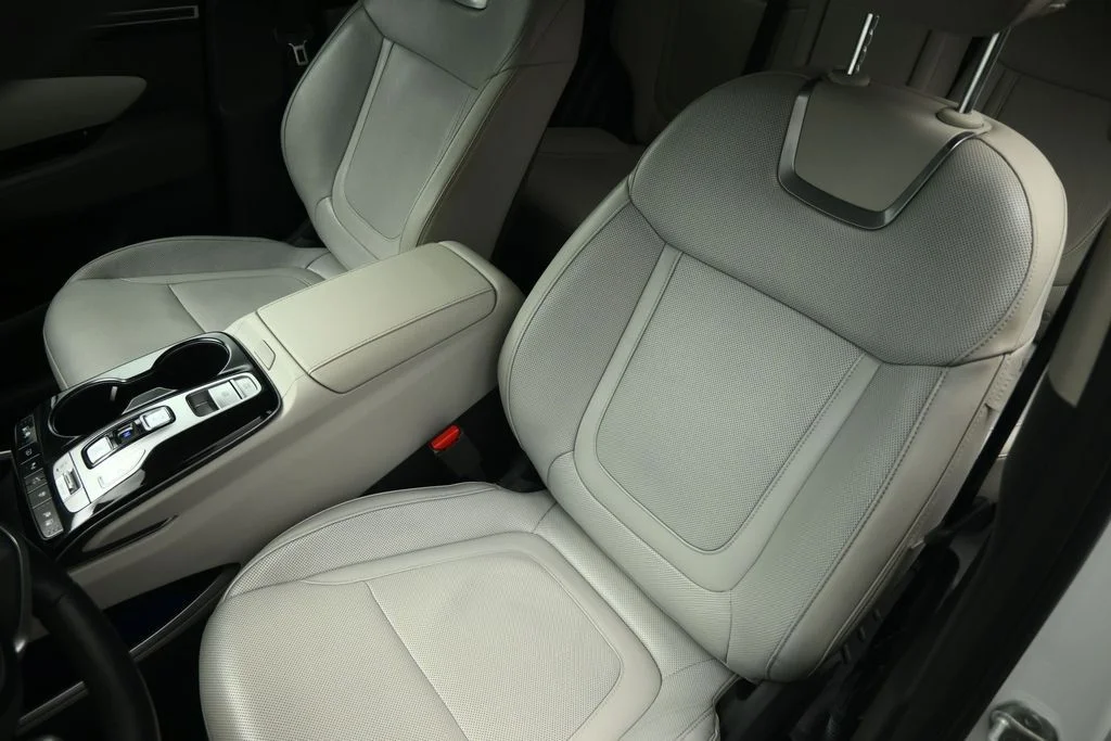 Used 2022 Gray Hyundai Limited image 49