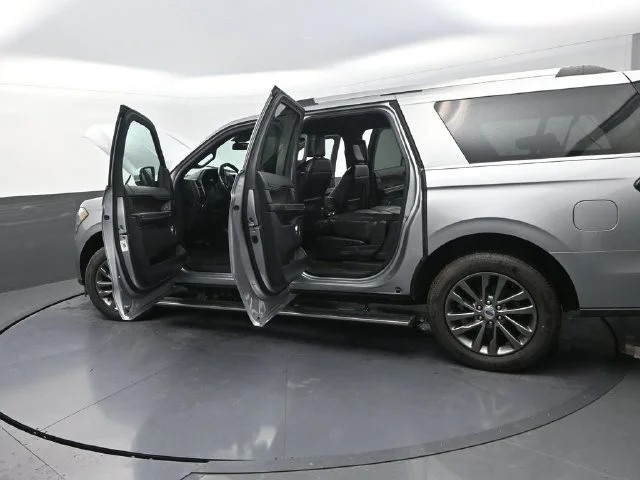 Used 2020 Silver Ford Limited image 43