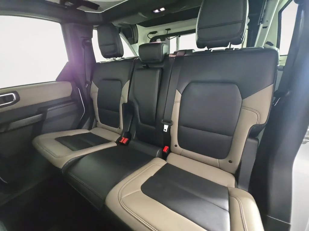 Used 2024 White Ford Wildtrak image 13