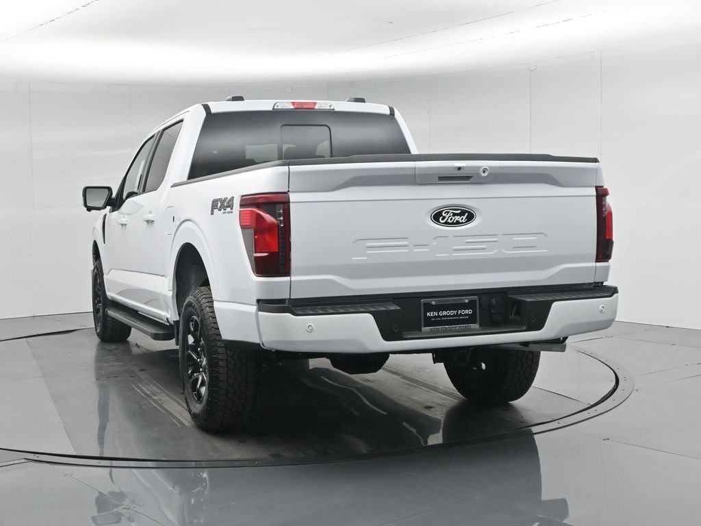 New 2026 Oxford White Ford XLT image 29