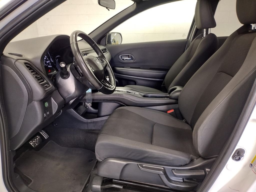 Used 2021 Platinum White Pearl Honda Sport image 20