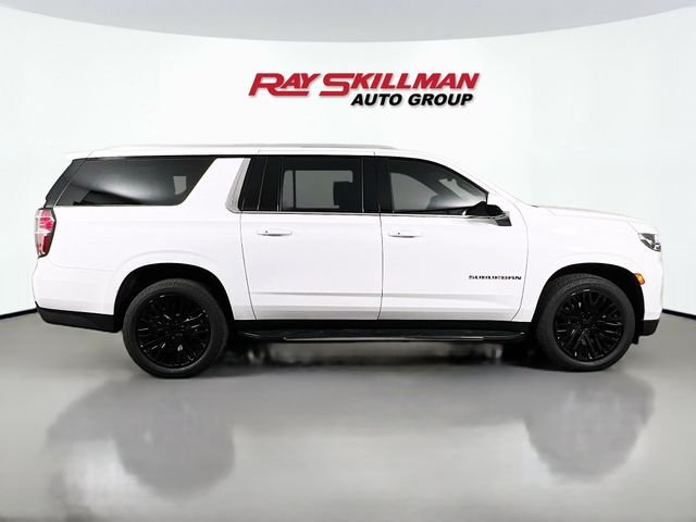 2022 Chevrolet Suburban LT - Photo 8