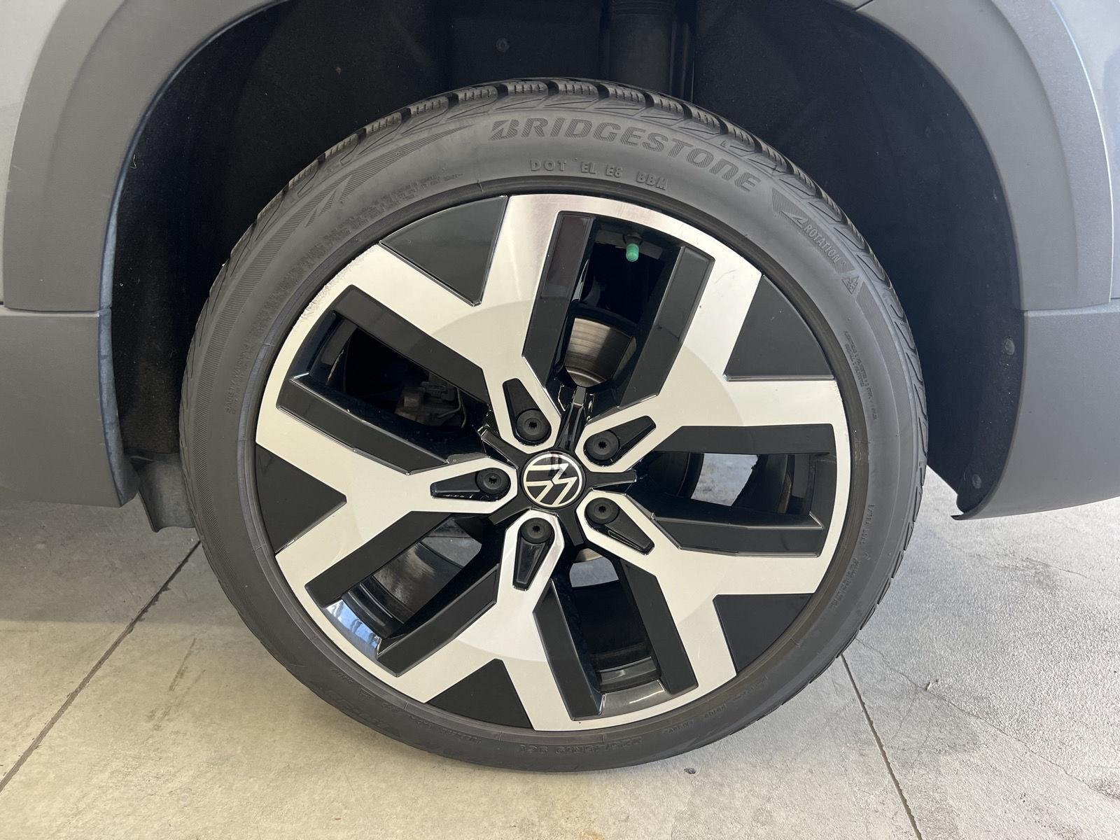 2023 Volkswagen Taos SEL - Photo 10