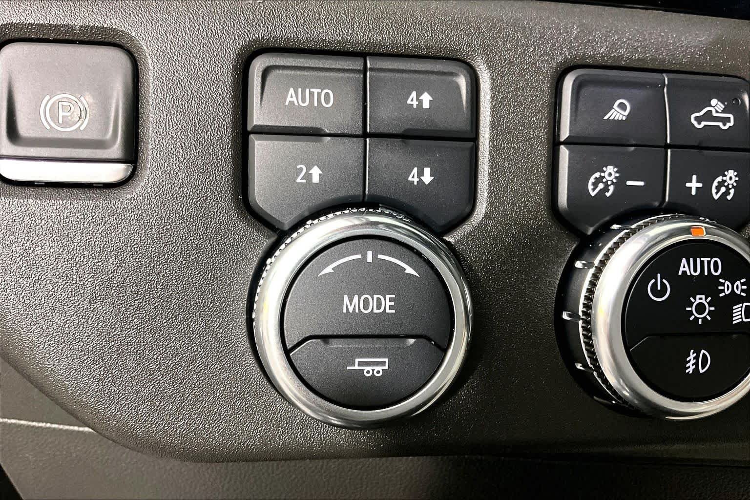 Used 2024 Sterling Metallic GMC Elevation image 35