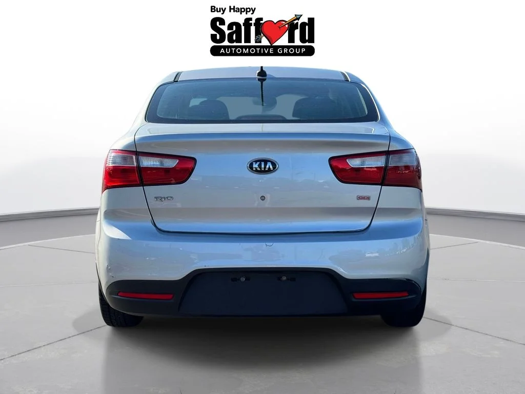 Used 2015 Silver Kia LX image 7