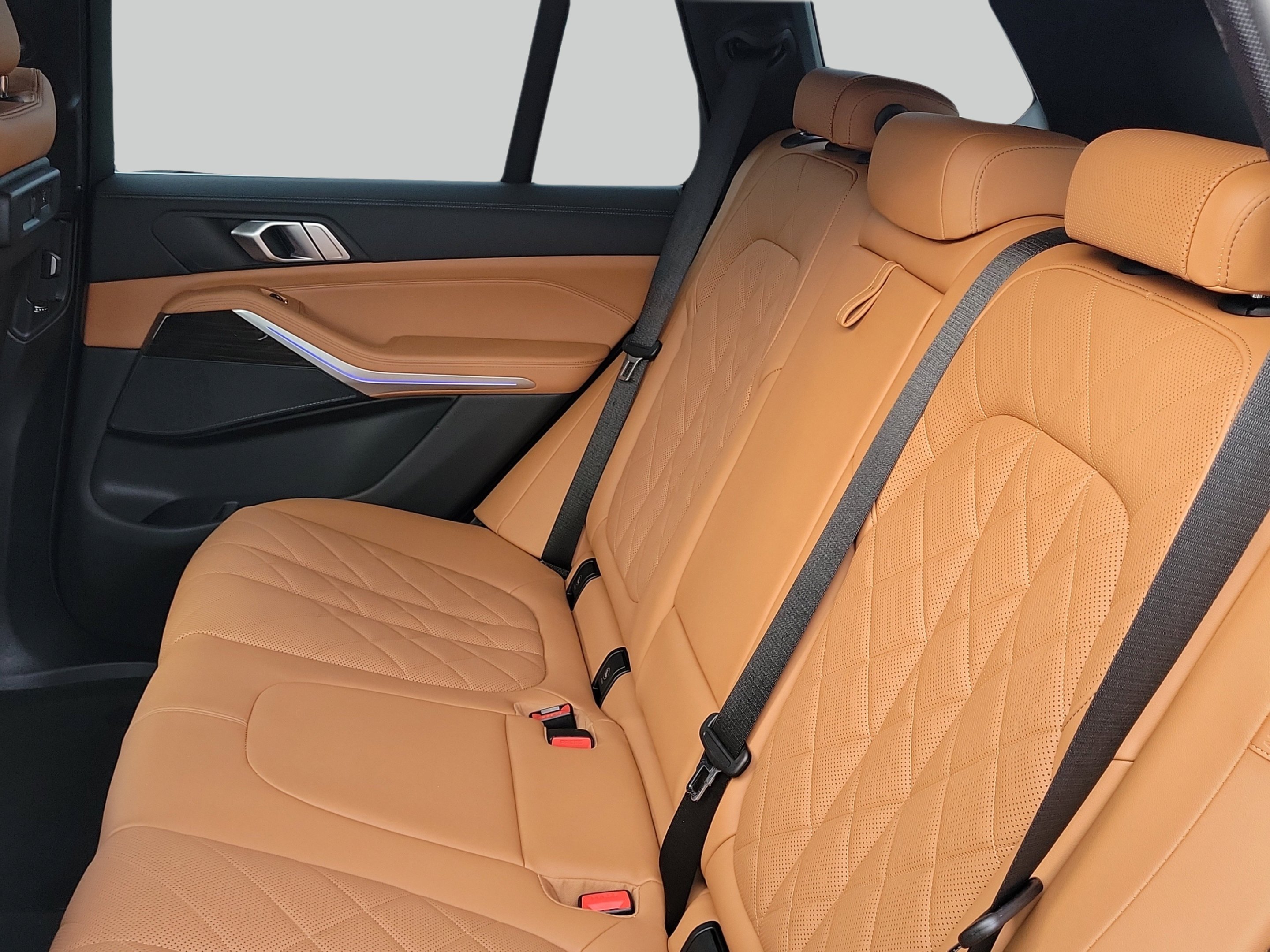 Used 2023 Phytonic Blue Metallic BMW xDrive40i image 13