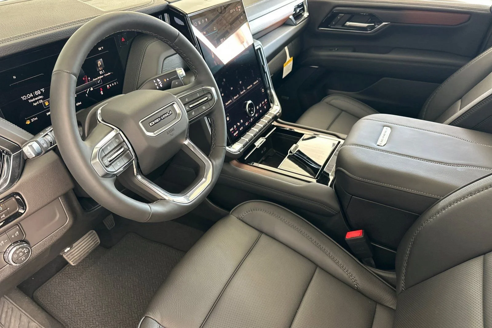2026 GMC Yukon XL Denali - Photo 11