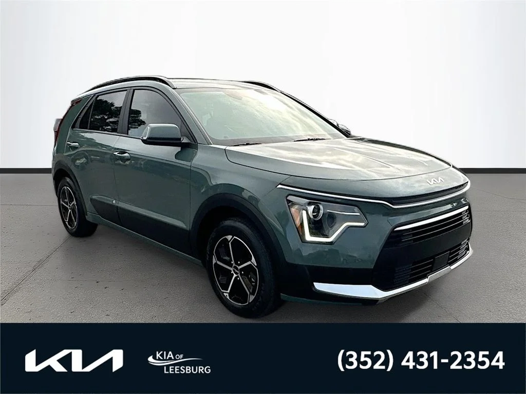 2024 Kia Niro EX HEV's photo