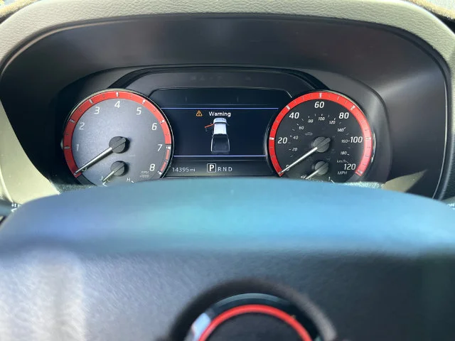 Used 2025 Red Nissan PRO-X image 8