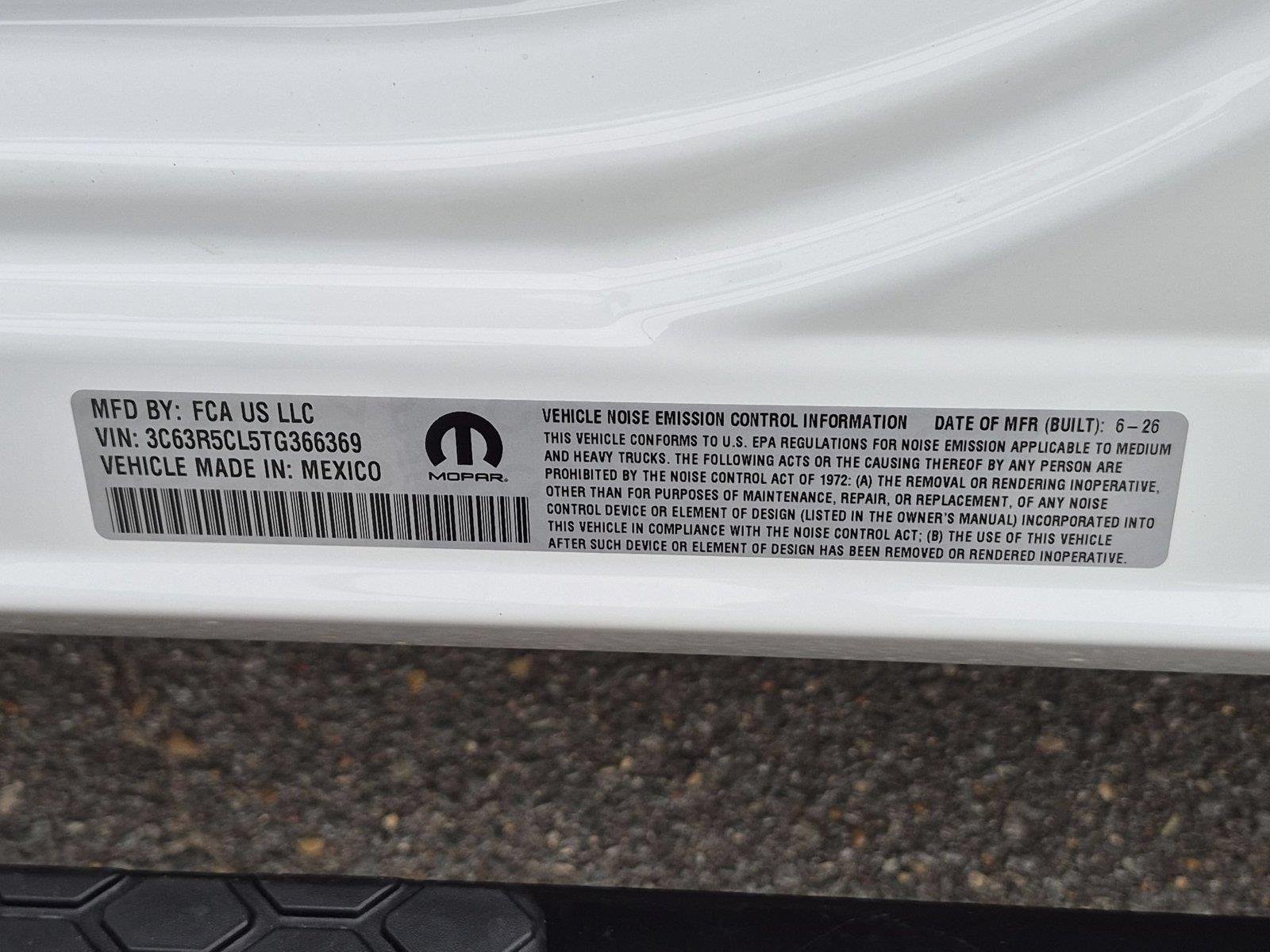 New 2026 Bright White Clear-Coat Exterior Paint RAM Black Express image 39