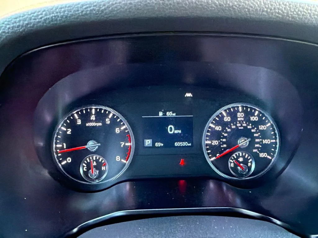 Used 2022 White Kia S image 13