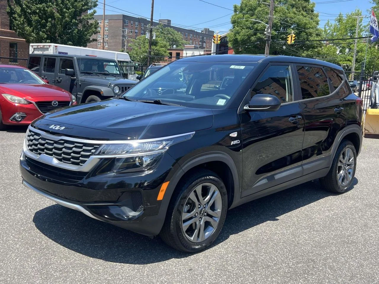 Used 2023 Kia Seltos LX with VIN KNDEPCAA8P7350343 for sale in Glen Cove, NY