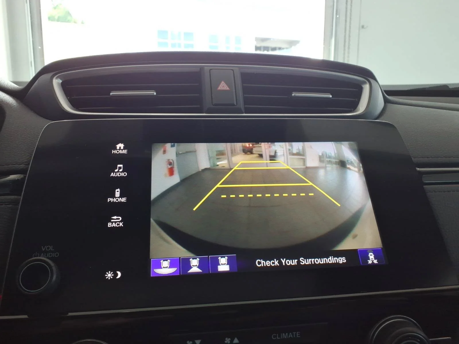 Used 2017 White Honda EX-L image 29