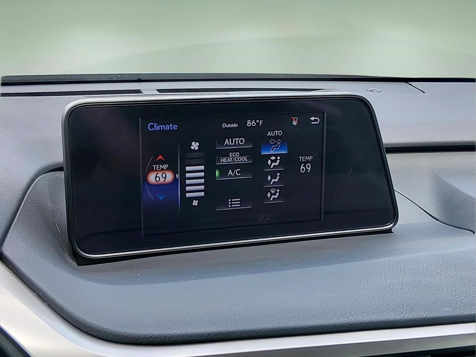 Used 2019 Nebula Gray Pearl Lexus Base image 26