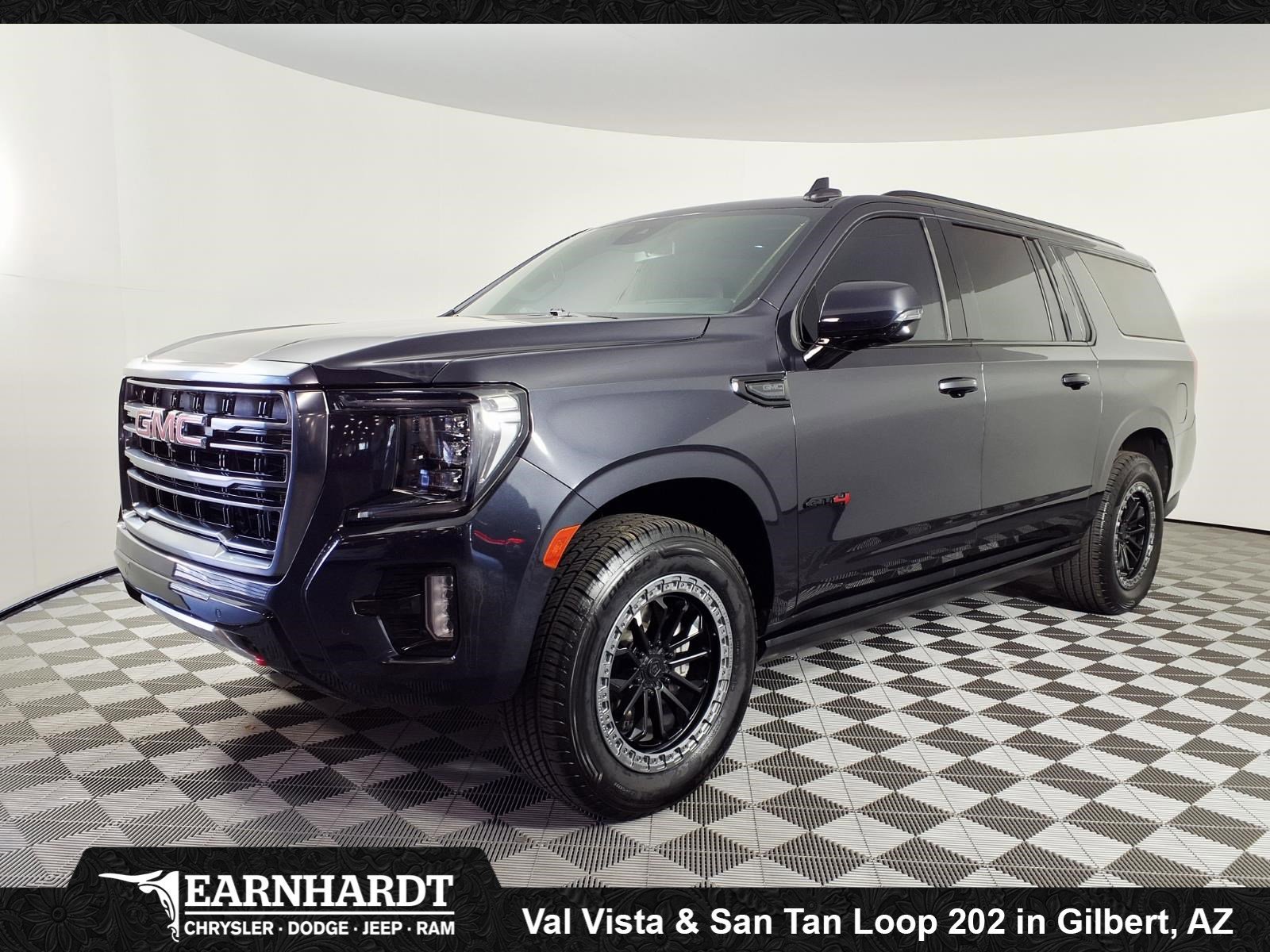 2023 GMC Yukon 4WD AT4's photo