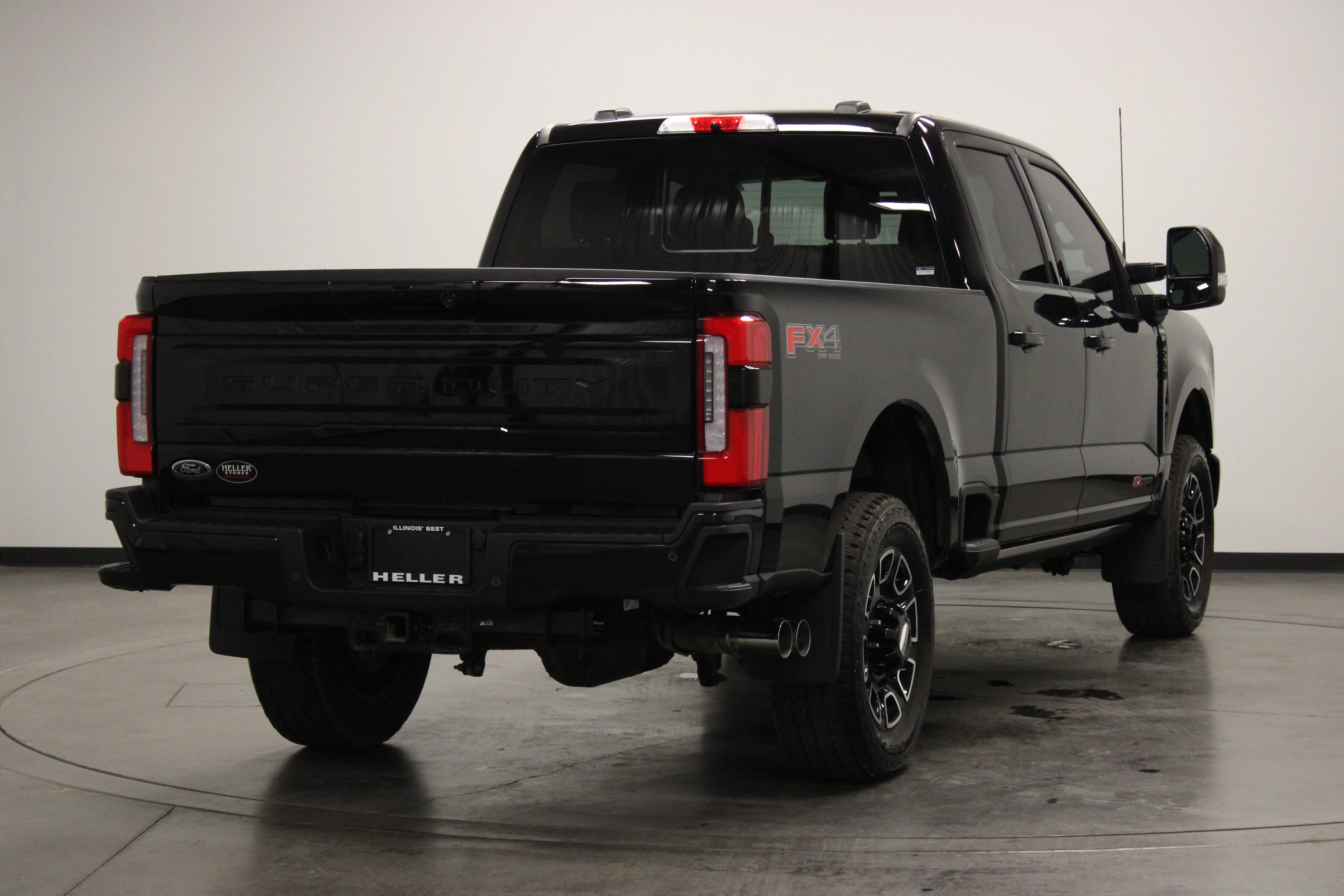 Used 2026 Agate Black Metallic Ford Platinum image 8