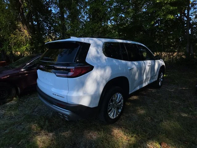 Used 2026 White GMC Elevation image 5