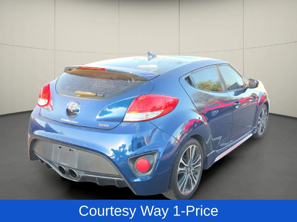 Used 2017 Blue Hyundai Turbo image 9