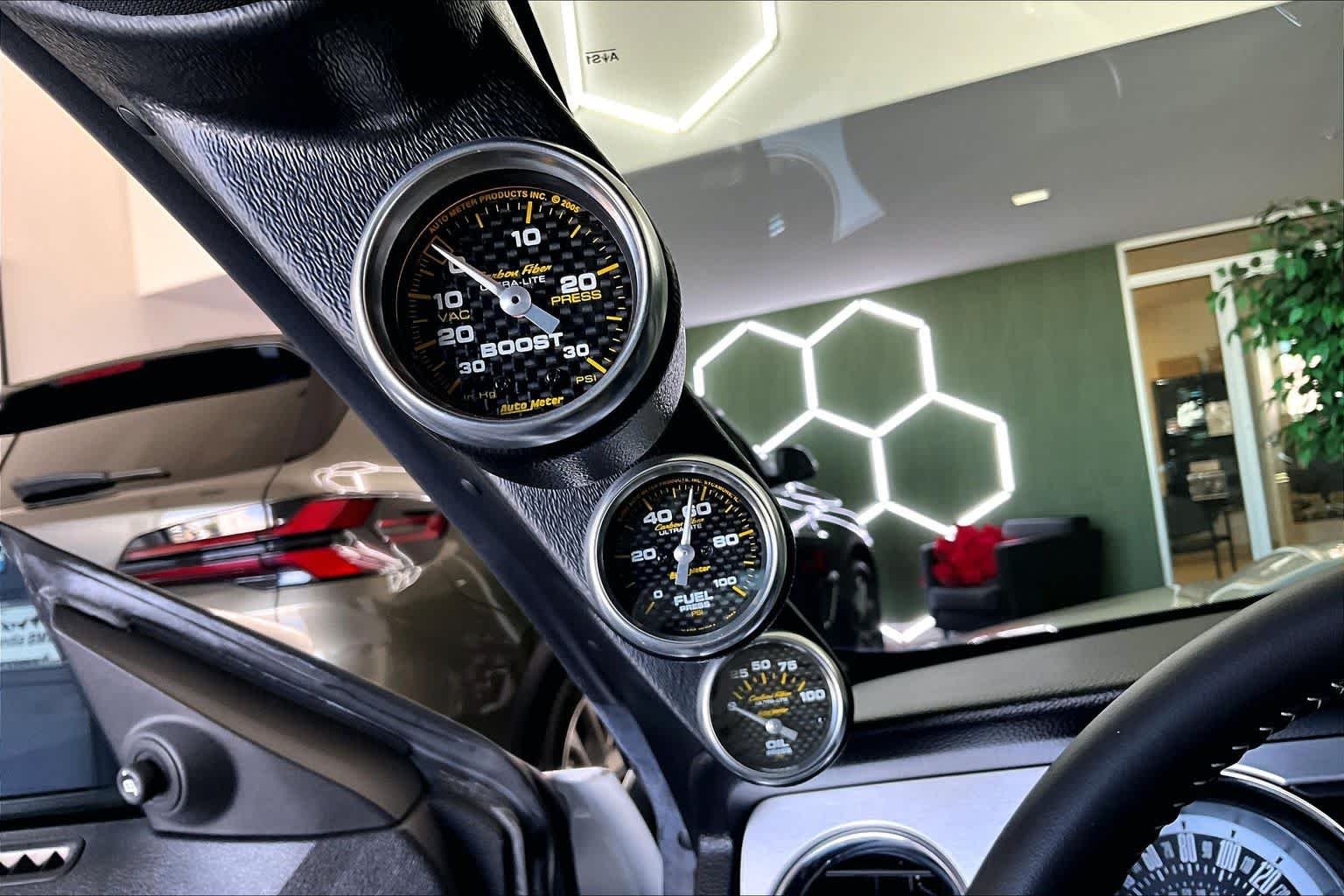 Used 2013 Performance White Ford GT Premium image 30