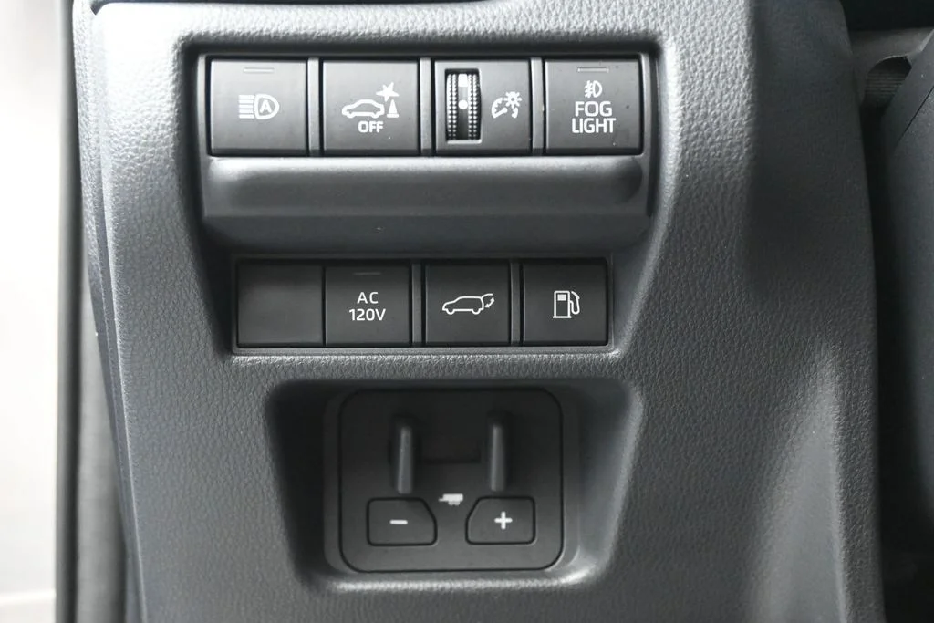 Used 2025 Meteor Toyota Base image 15