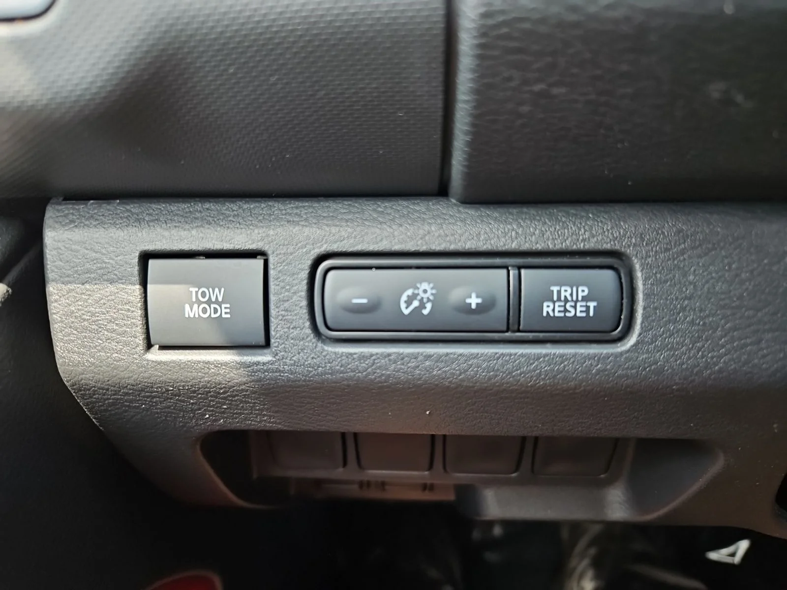 Used 2023 Black Nissan PRO-4X image 23