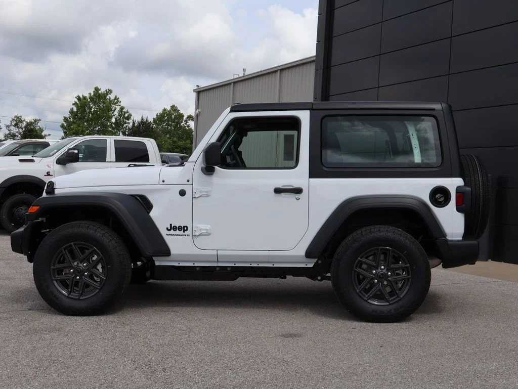 New 2026 Bright White Clear-Coat Exterior Paint Jeep Sport image 2