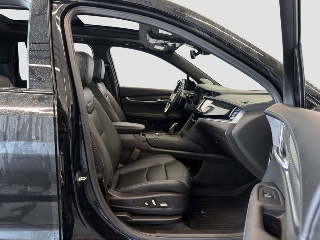Used 2023 Stellar Black Metallic Cadillac Sport image 17