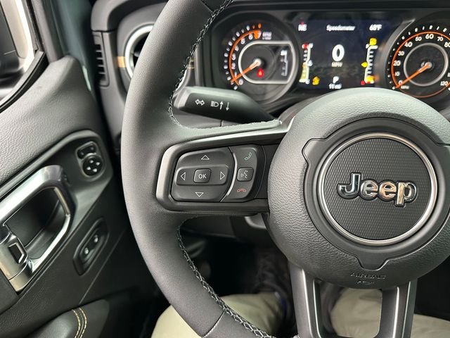 New 2026 Anvil Clear-Coat Exterior Paint Jeep Sahara image 35