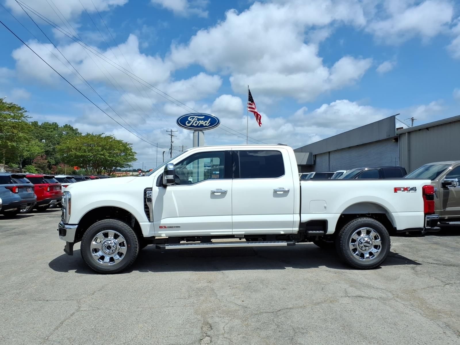 New 2026 Star White Metallic Tri-Coat Ford F-250® Lariat® image 2